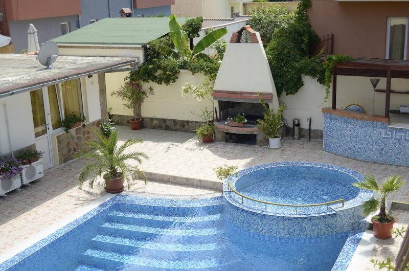 Семеен хотел Равда - Снимка 2