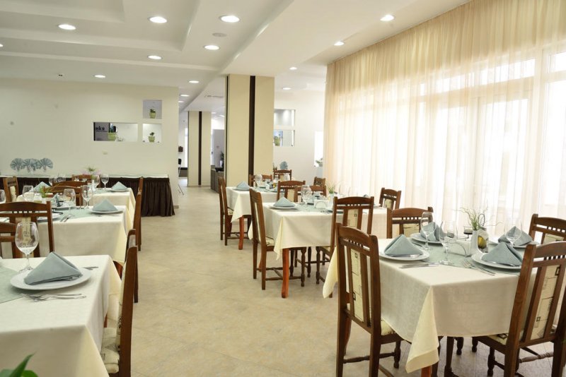 Хотел Глициния - Снимка 7