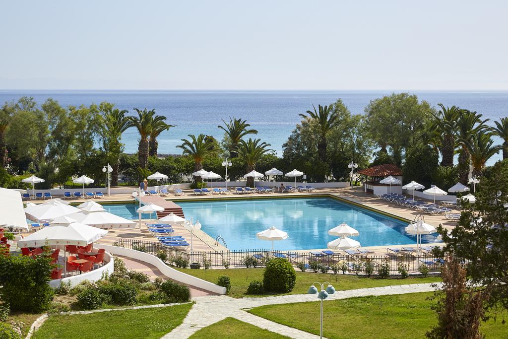 Ранни записвания: 5 нощувки със закуски и вечери в хотел Pallini Beach 4*, Халкидики, Гърция през Юни и Юли! - Снимка 9