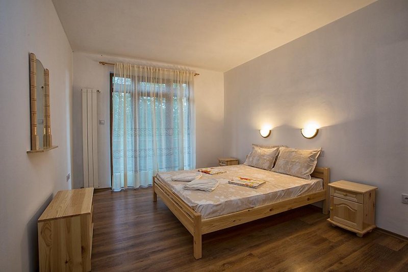 Къща за гости Дъбравата - Снимка 9