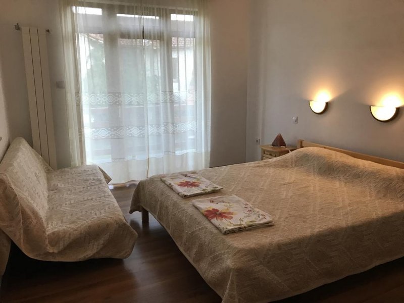 Къща за гости Дъбравата - Снимка 2