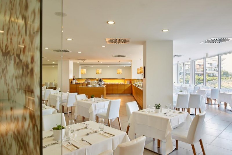 Lucy Hotel - Снимка 3