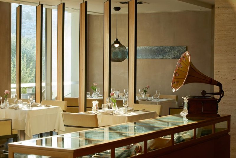 Lucy Hotel - Снимка 8