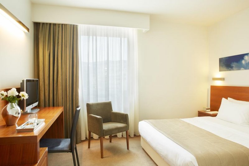 Lucy Hotel - Снимка 7