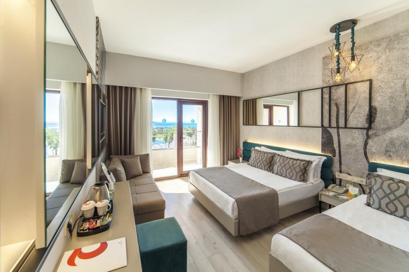 Club Hotel Turan Prince World - Снимка 8