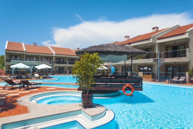 Club Hotel Turan Prince World - Снимка 1