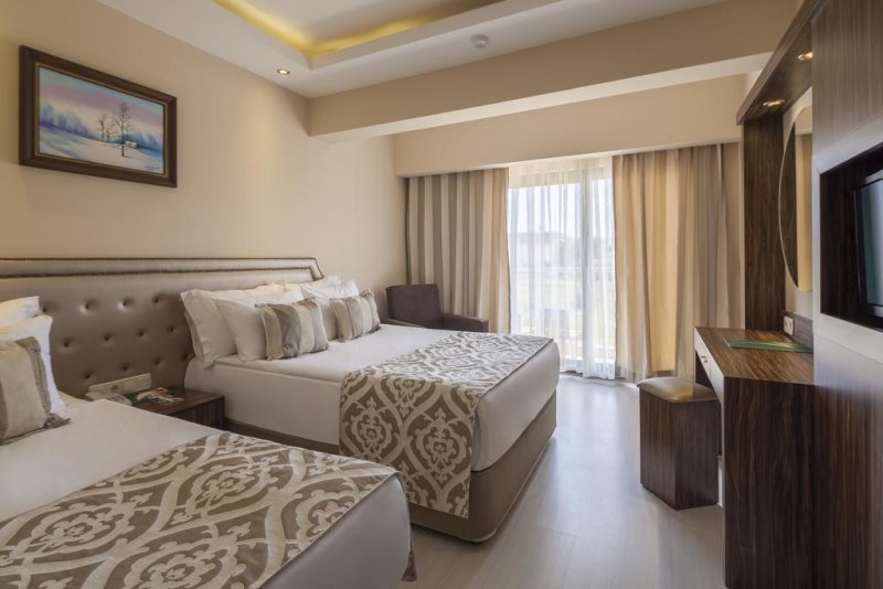 Club Hotel Turan Prince World - Снимка 5