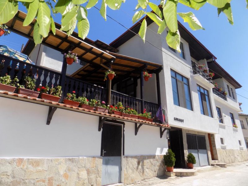 Къща за гости Конакът - Снимка 0