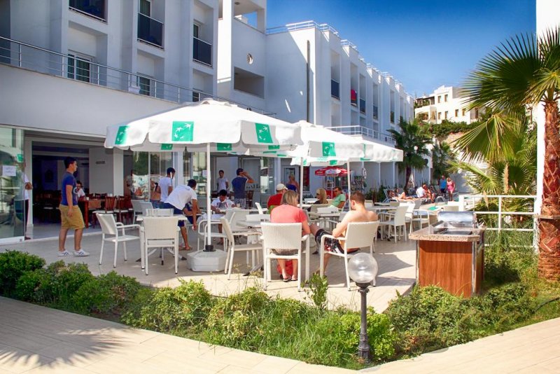 Club Shark Hotel - Снимка 10