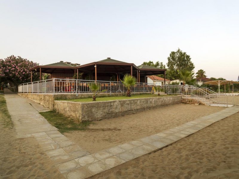 Hane Hotel - Снимка 10