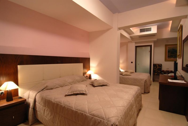 Panorama Hotel - Снимка 11