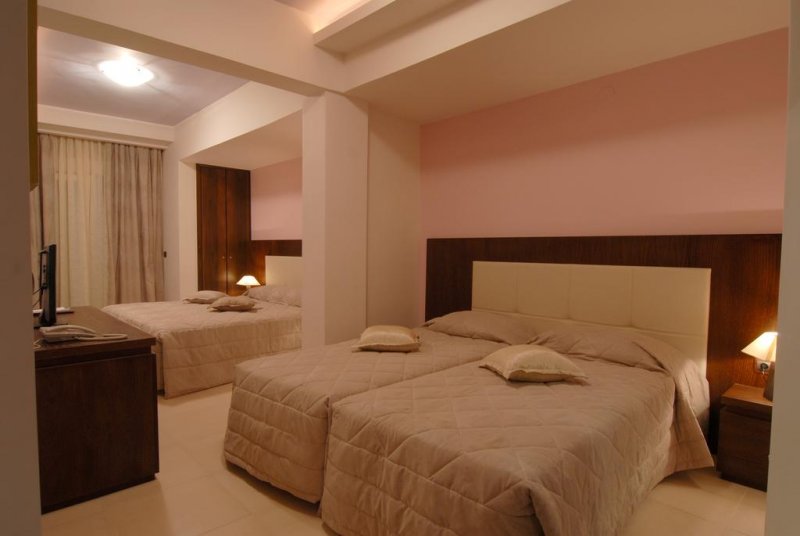 Panorama Hotel - Снимка 1