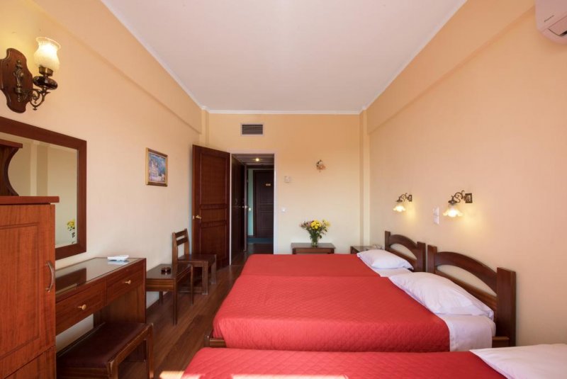 Sunset Hotel - Снимка 4