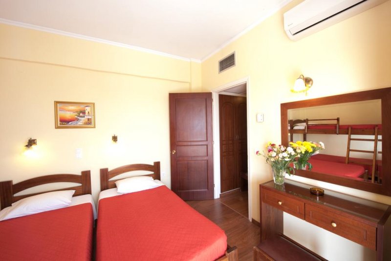 Sunset Hotel - Снимка 3