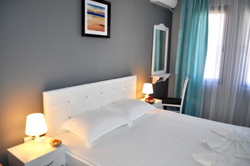 Хотел Ла Камея - Снимка 1