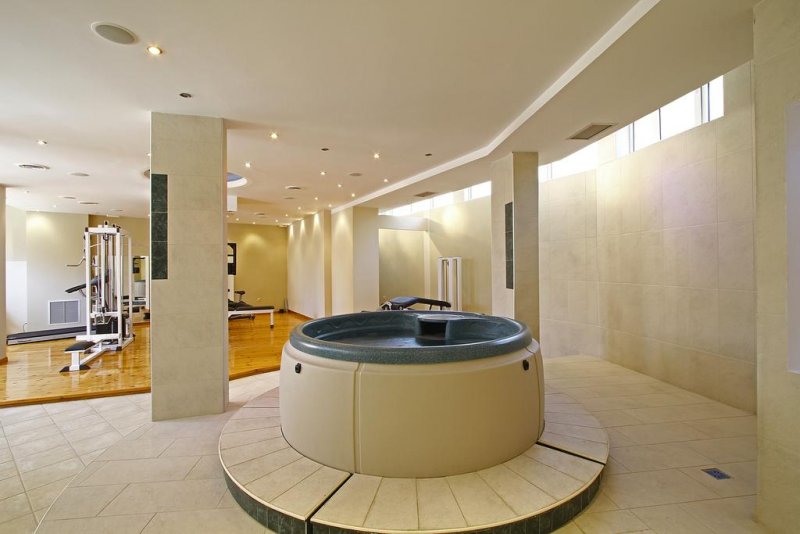 Bintzan Inn Hotel - Снимка 1