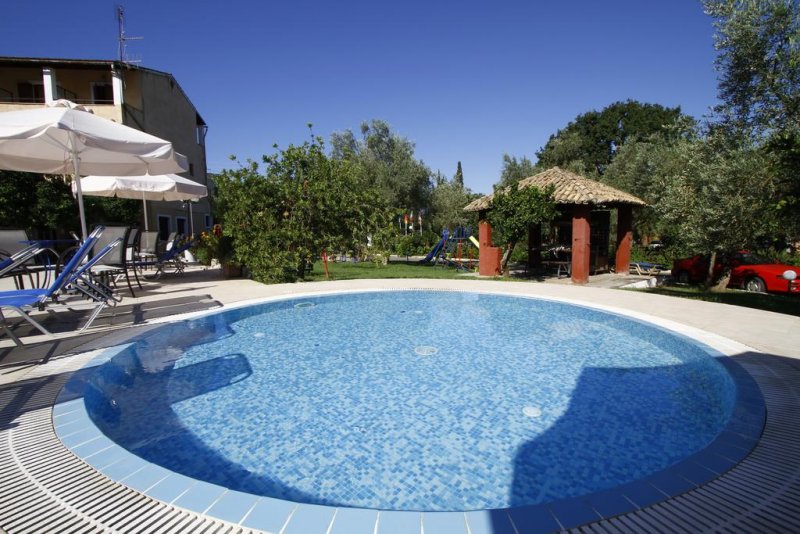 Bintzan Inn Hotel - Снимка 1