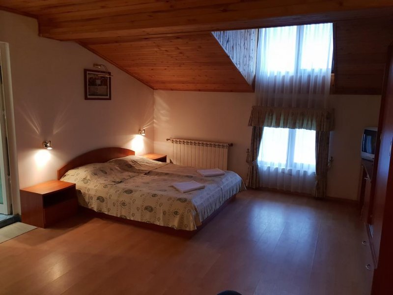 Семеен хотел Каров - Снимка 7