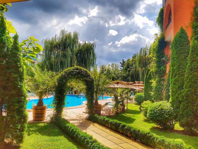 Хотел Лиани - Снимка 0