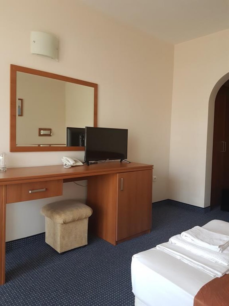 Хотел Лиани - Снимка 9