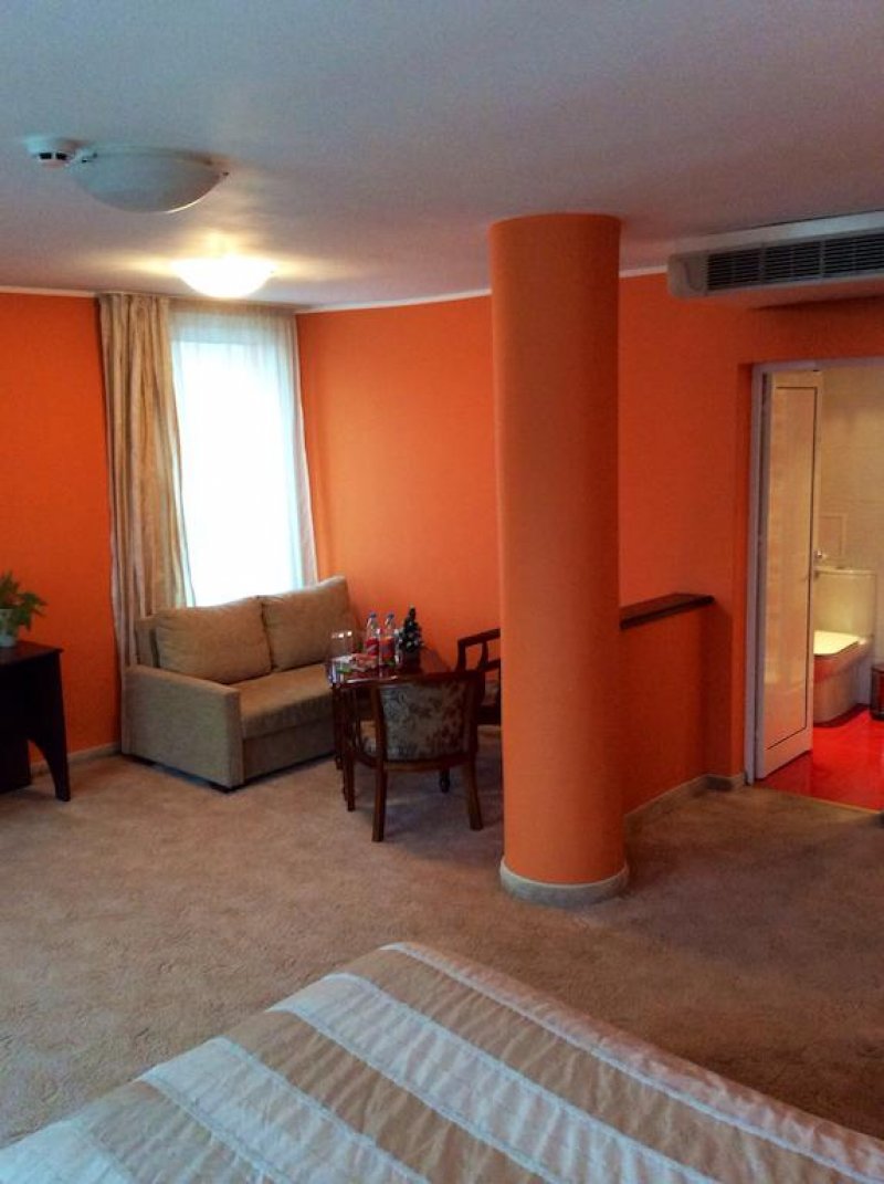 Хотел Елена - Снимка 2