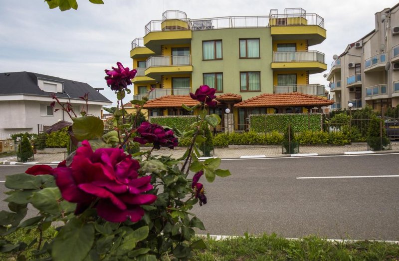 Хотел JBH - Снимка 10