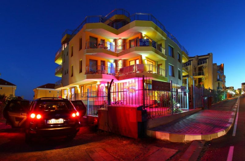 Хотел JBH - Снимка 9