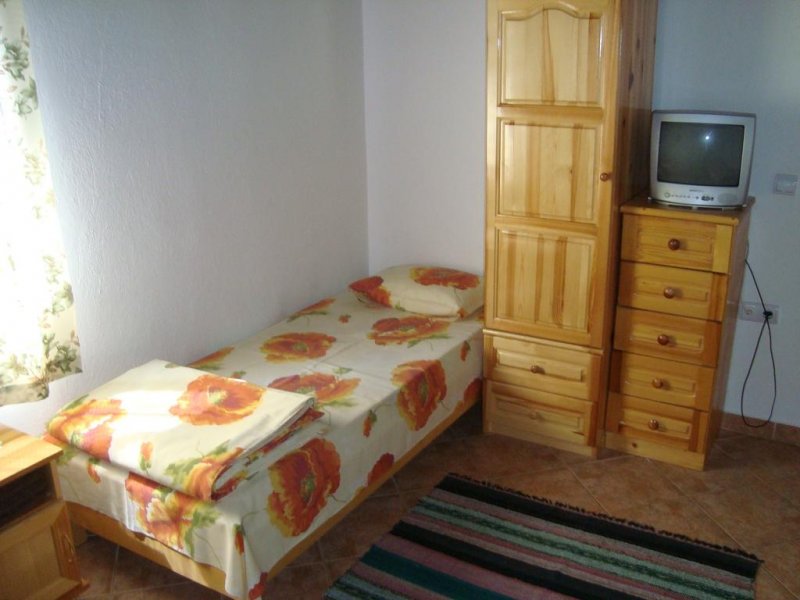 Къща за гости Вила Москито 1 - Снимка 3