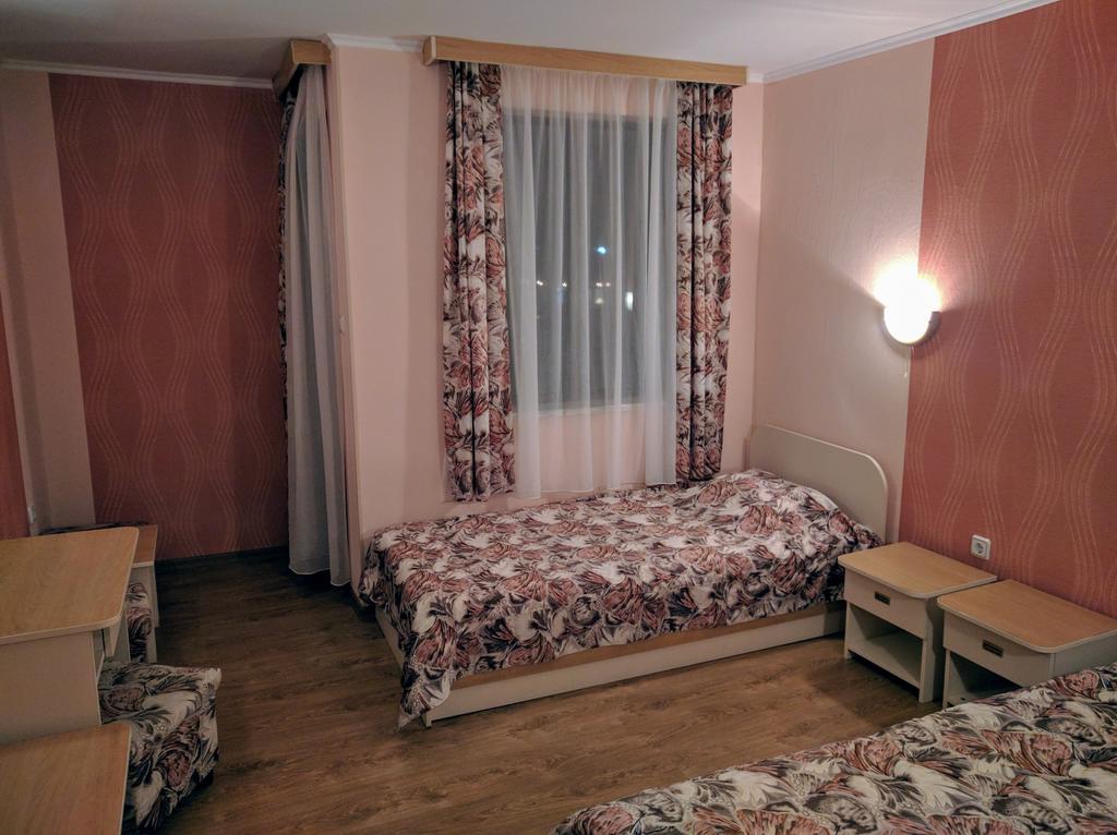 Нощувка на човек в Семеен хотел Зограф, Трявна - Снимка 23