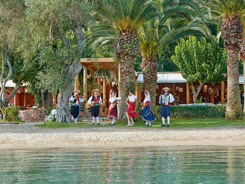 Grecotel Daphnila Bay - Снимка 5