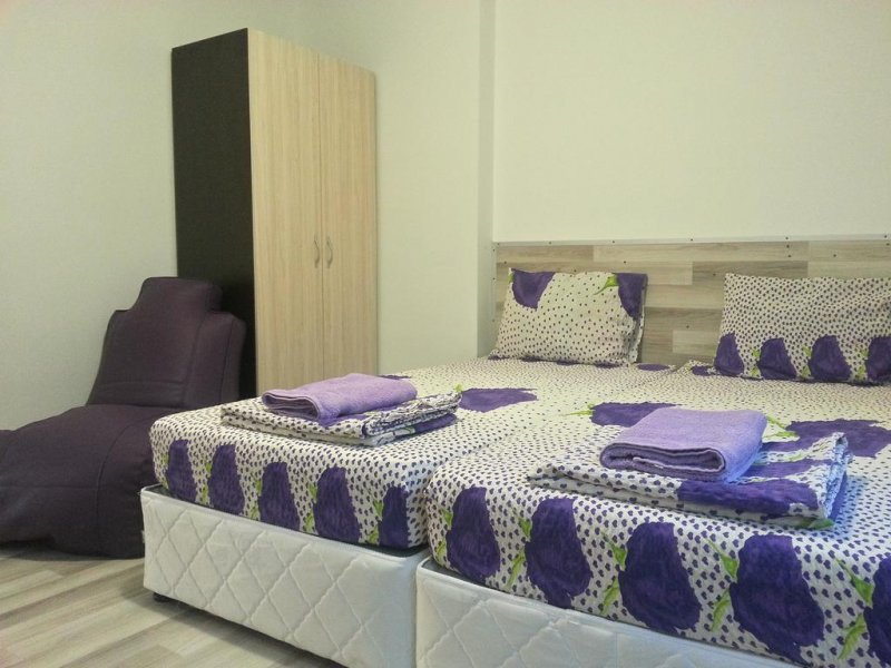 Къща за гости Бедрок - Снимка 1