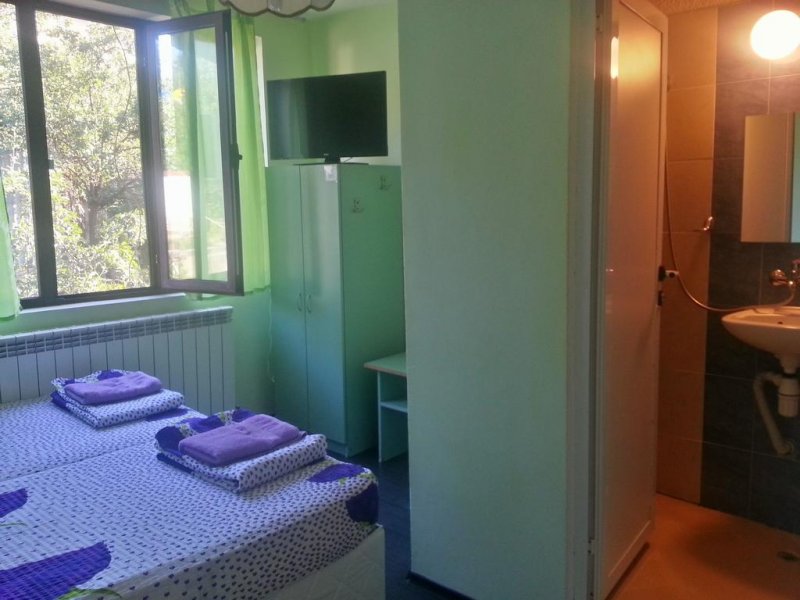 Къща за гости Бедрок - Снимка 5