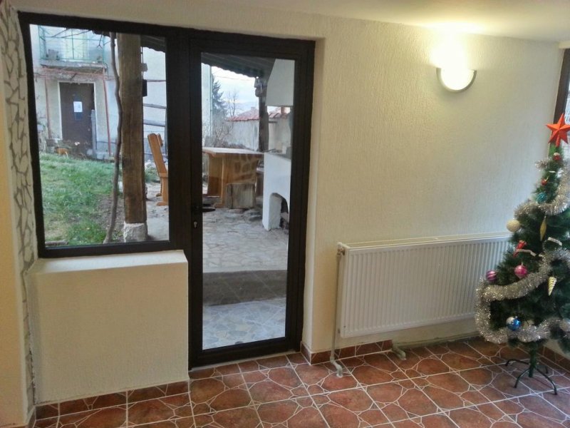 Къща за гости Бедрок - Снимка 4