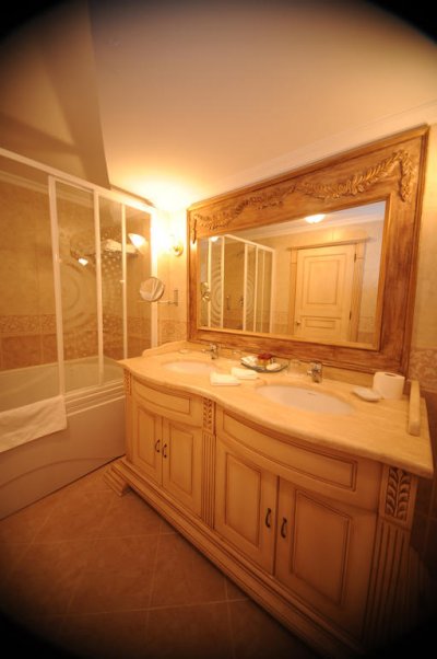 Akol Hotel - Снимка 3