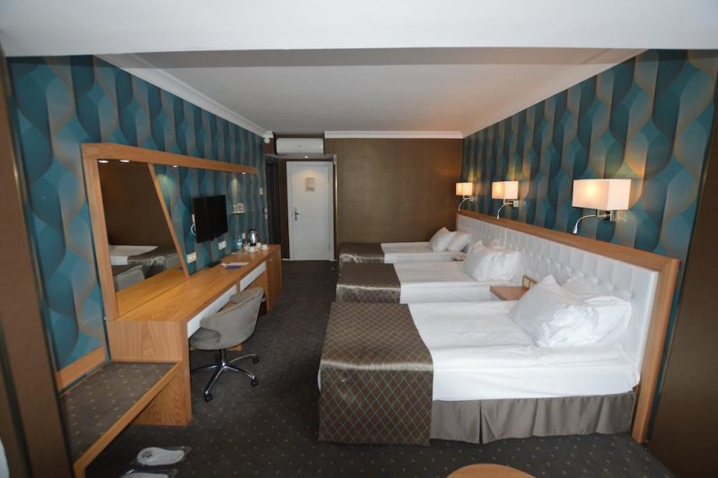 Akol Hotel - Снимка 1