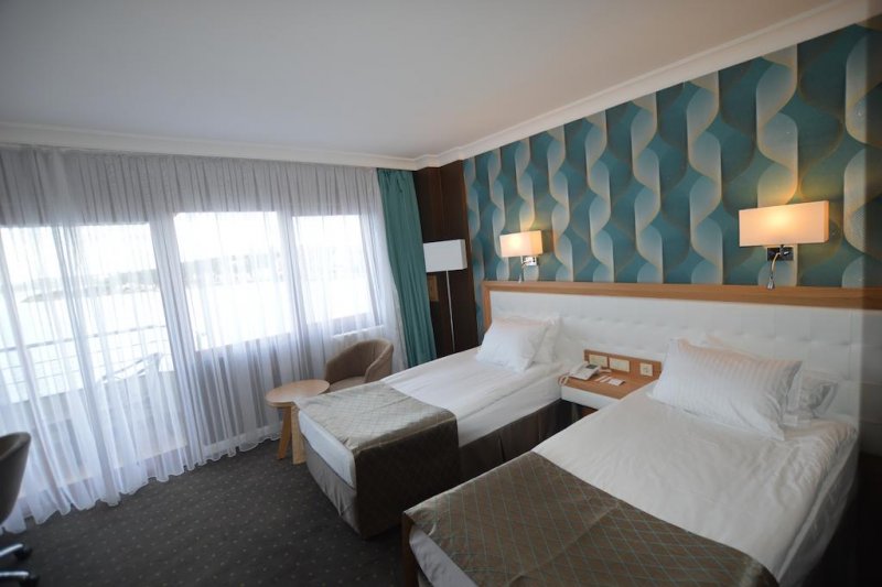 Akol Hotel - Снимка 10