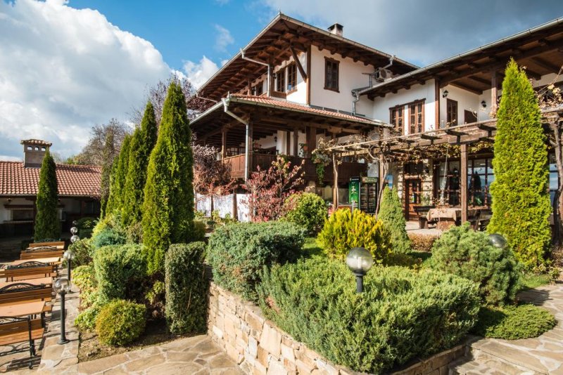 СПА комплекс Костадиновите къщи Съни хилс - Снимка 11