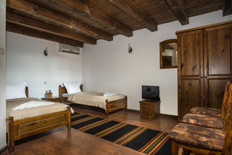 СПА комплекс Костадиновите къщи Съни хилс - Снимка 9