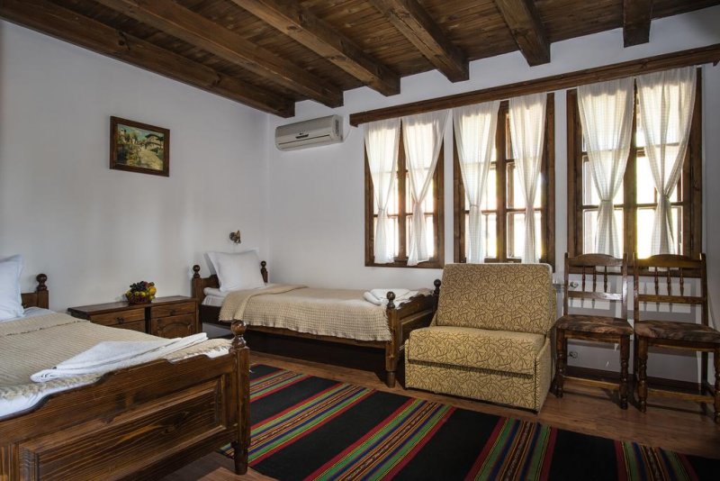 СПА комплекс Костадиновите къщи Съни хилс - Снимка 2