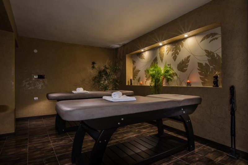 СПА комплекс Костадиновите къщи Съни хилс - Снимка 2