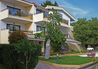 Rahoni Cronwell Park Hotel