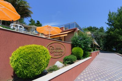 Rahoni Cronwell Park Hotel - Снимка 3