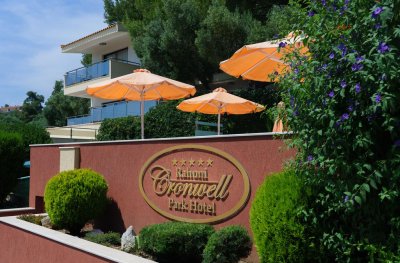 Rahoni Cronwell Park Hotel - Снимка 4