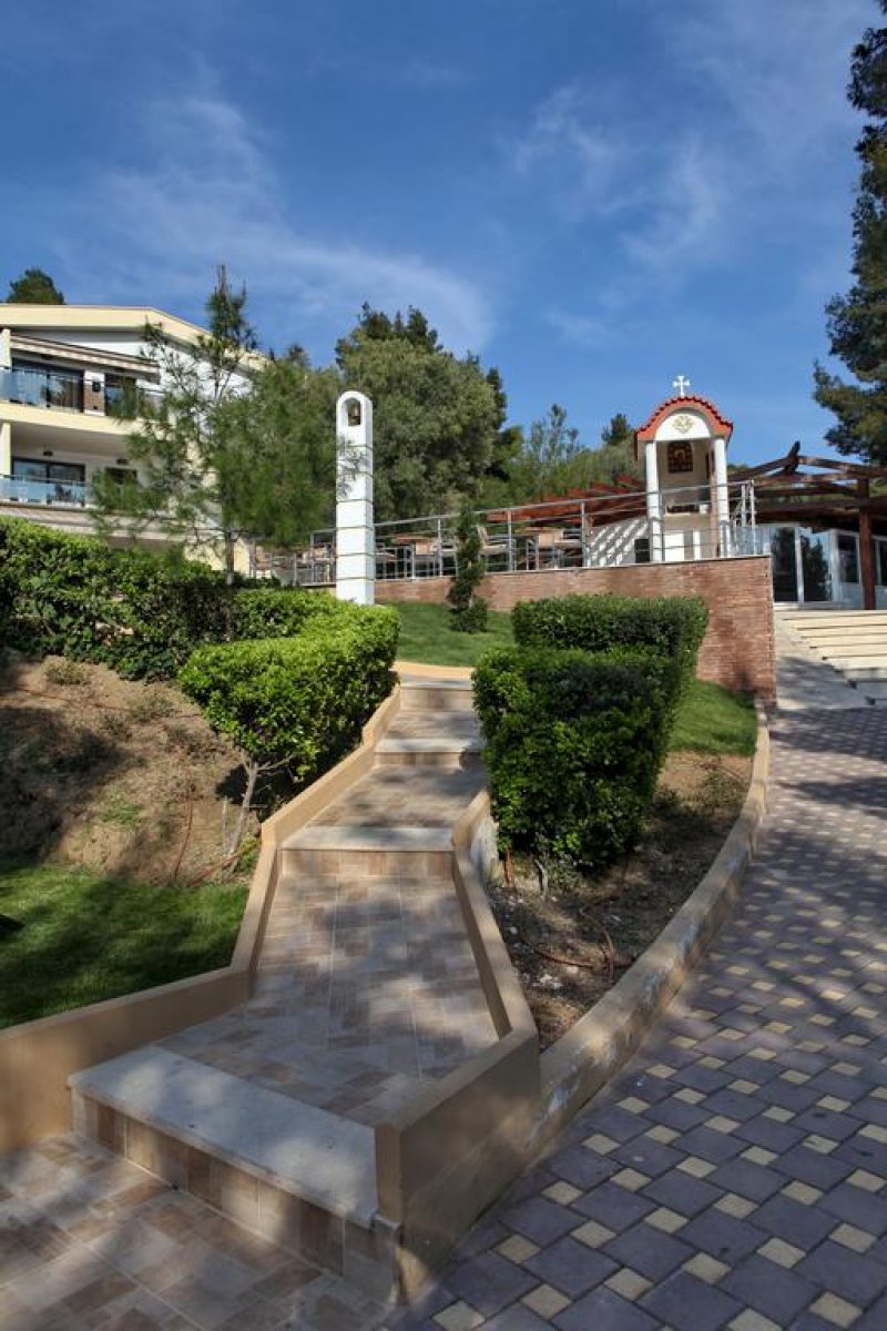 Rahoni Cronwell Park Hotel - Снимка 11