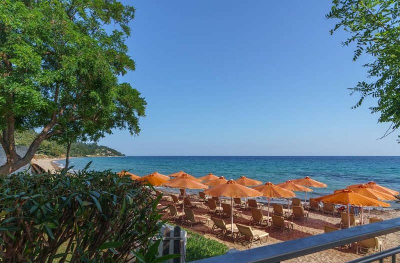 Rahoni Cronwell Park Hotel - Снимка 8