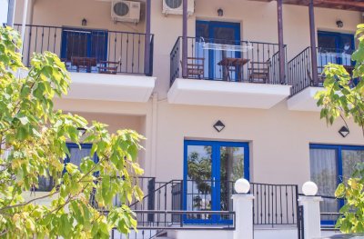 Hotel Alexandros - Снимка 1