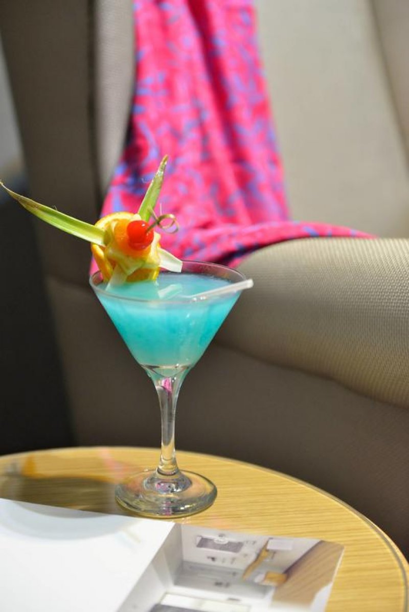 Atrium Hotel - Снимка 3