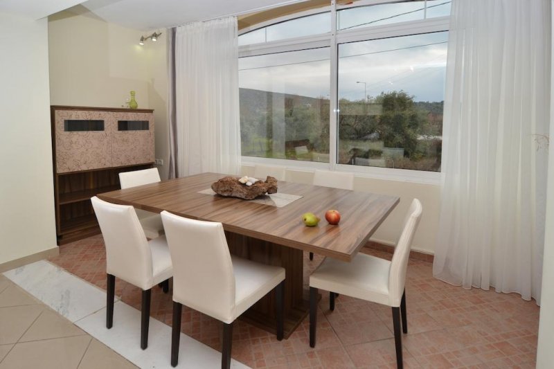 Kapahi Seaview Hotel Apartments - Снимка 3