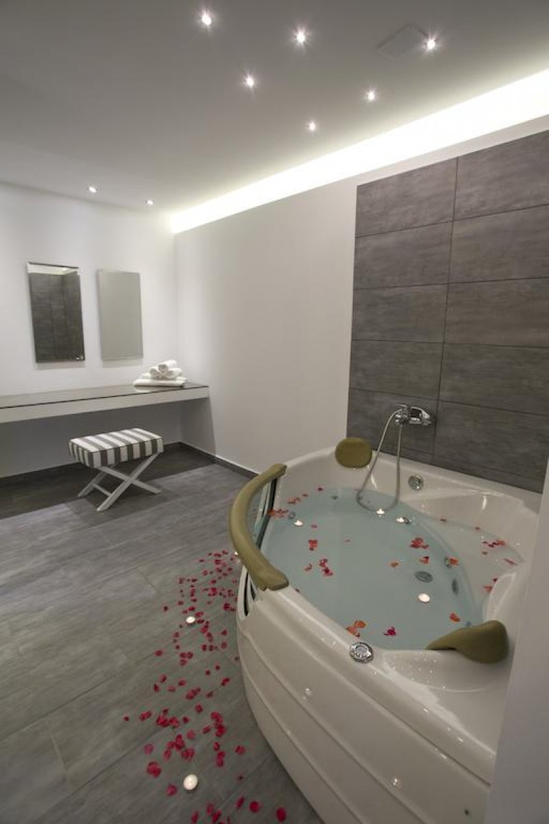 Kapahi Seaview Hotel Apartments - Снимка 10