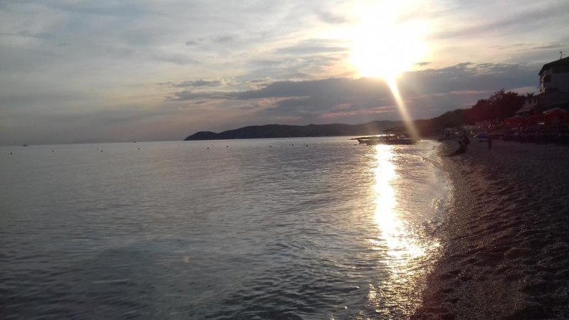 Kapahi Seaview Hotel Apartments - Снимка 1